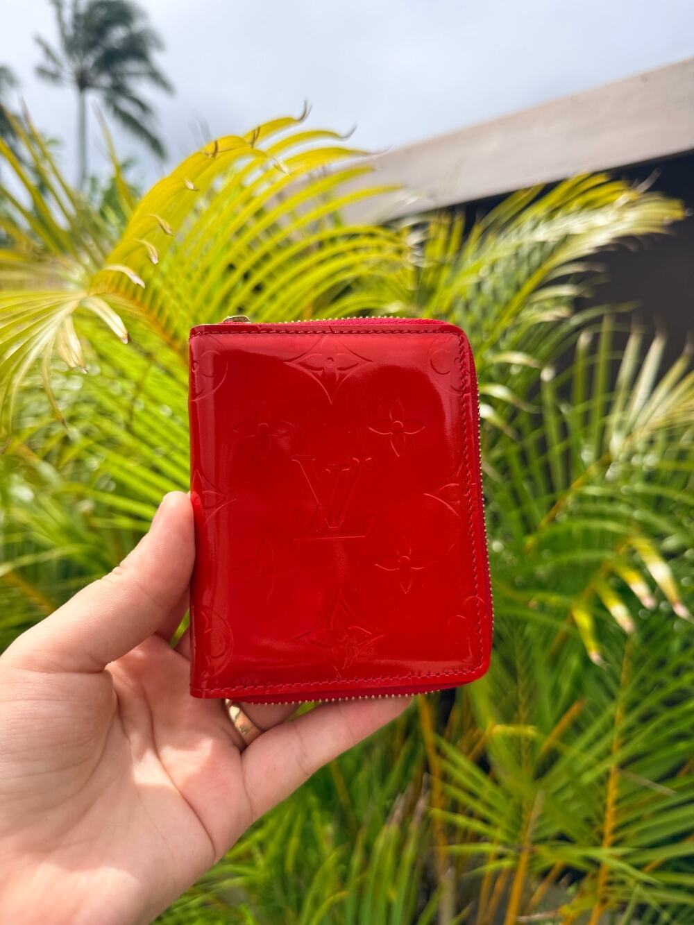 Louis Vuitton Red Vernis Zippy Organizer Wallet w/ COA